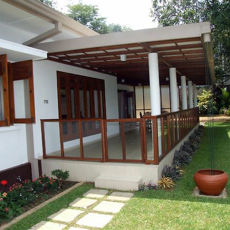 Serene Villa Ратнапура Экстерьер фото